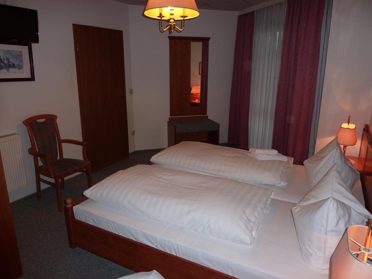 Hotel Am Berg Шпремберг Екстериор снимка