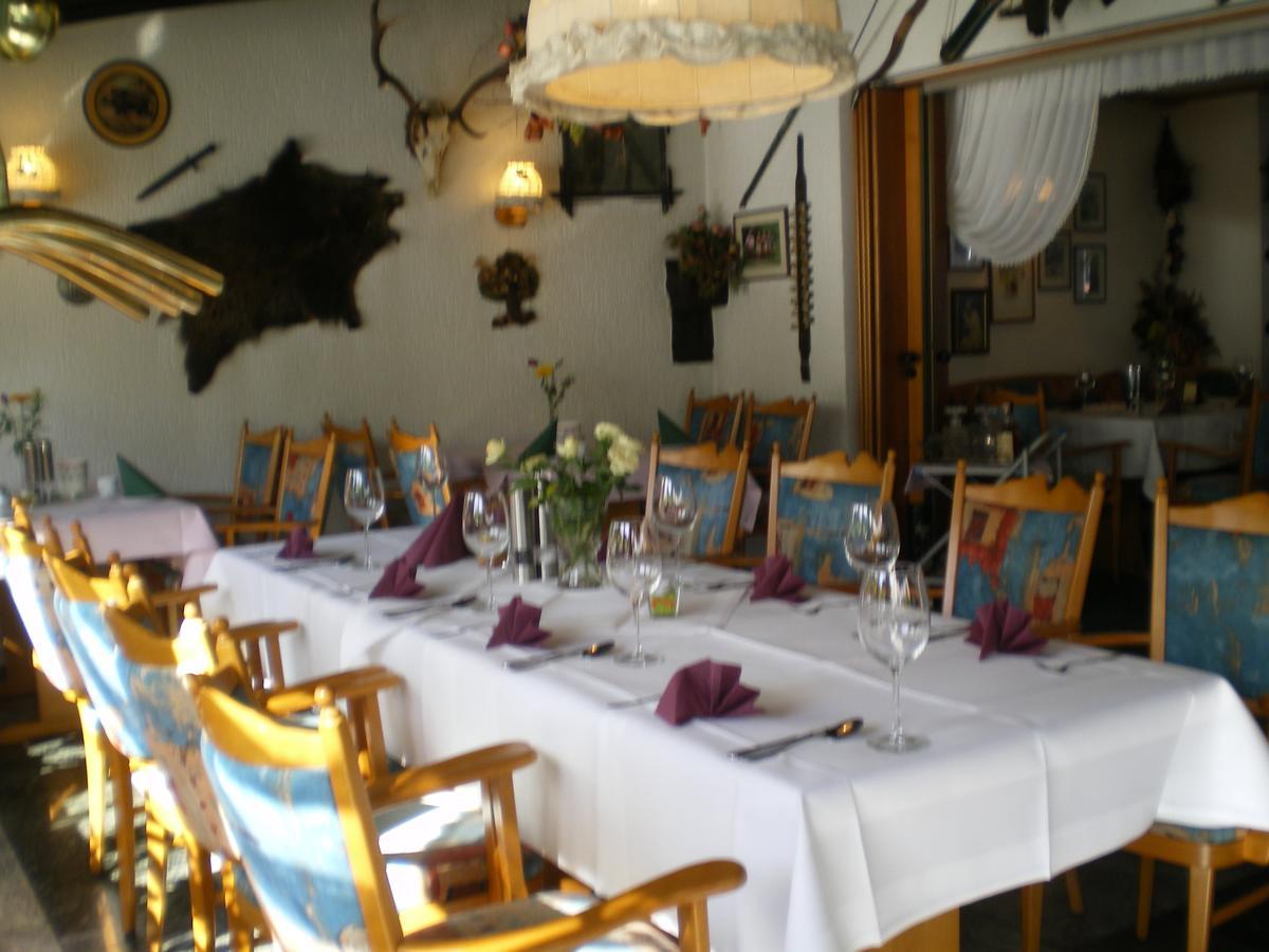 Hotel Am Berg Шпремберг Екстериор снимка
