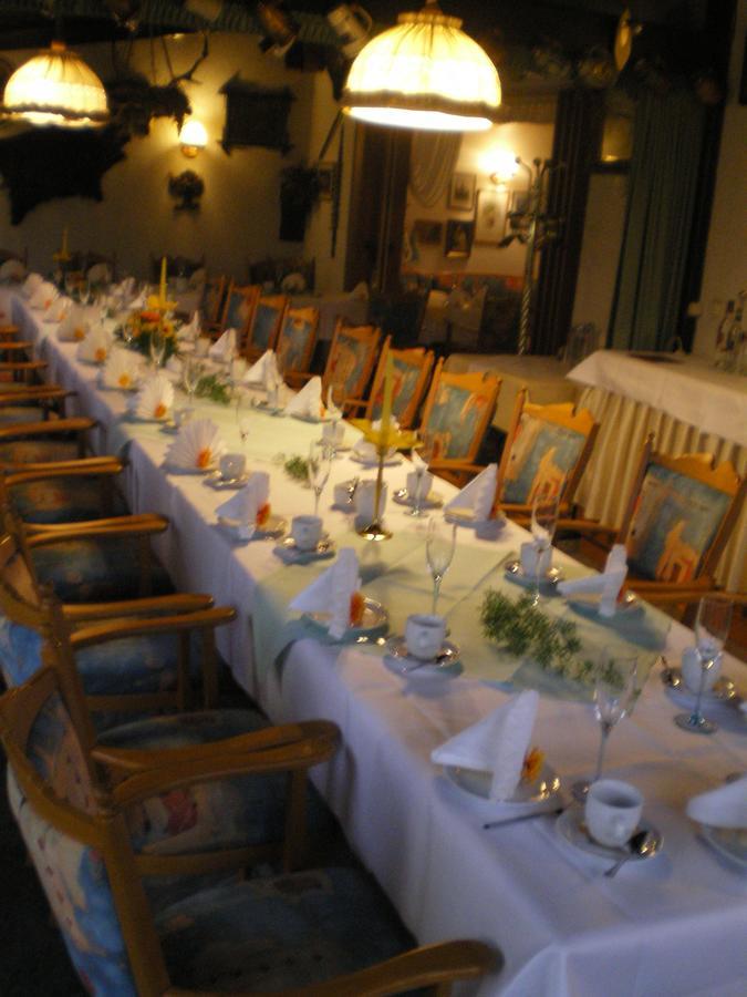 Hotel Am Berg Шпремберг Екстериор снимка