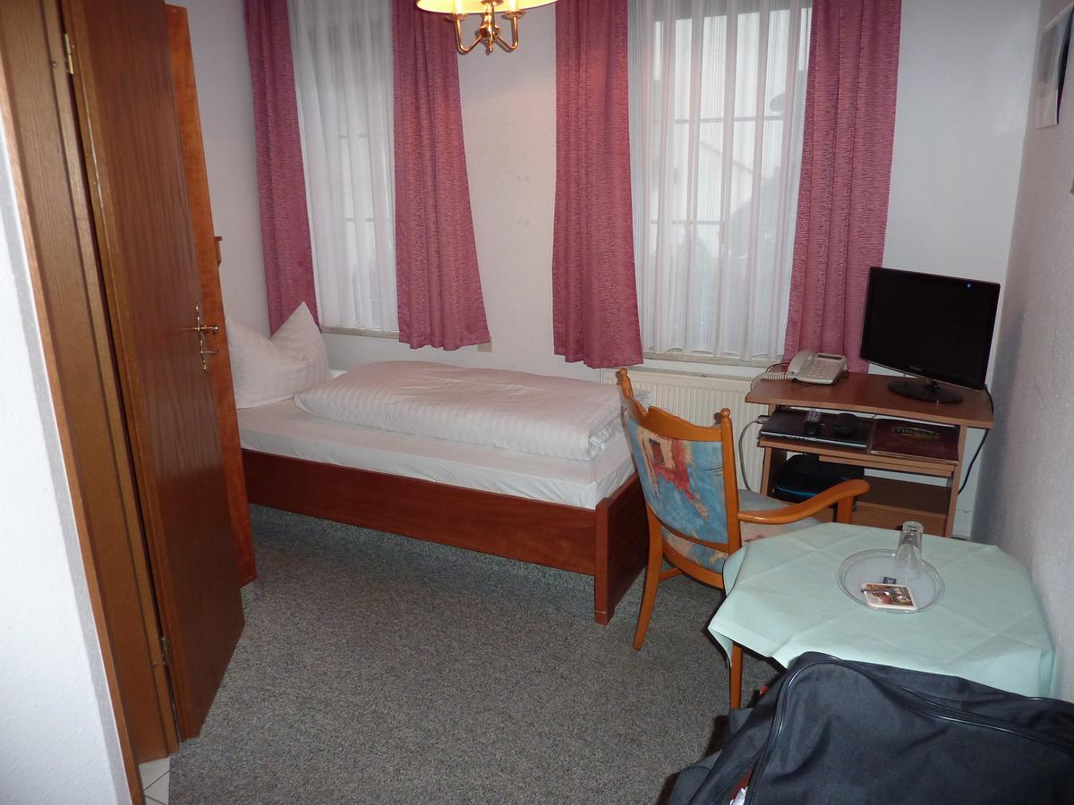 Hotel Am Berg Шпремберг Екстериор снимка